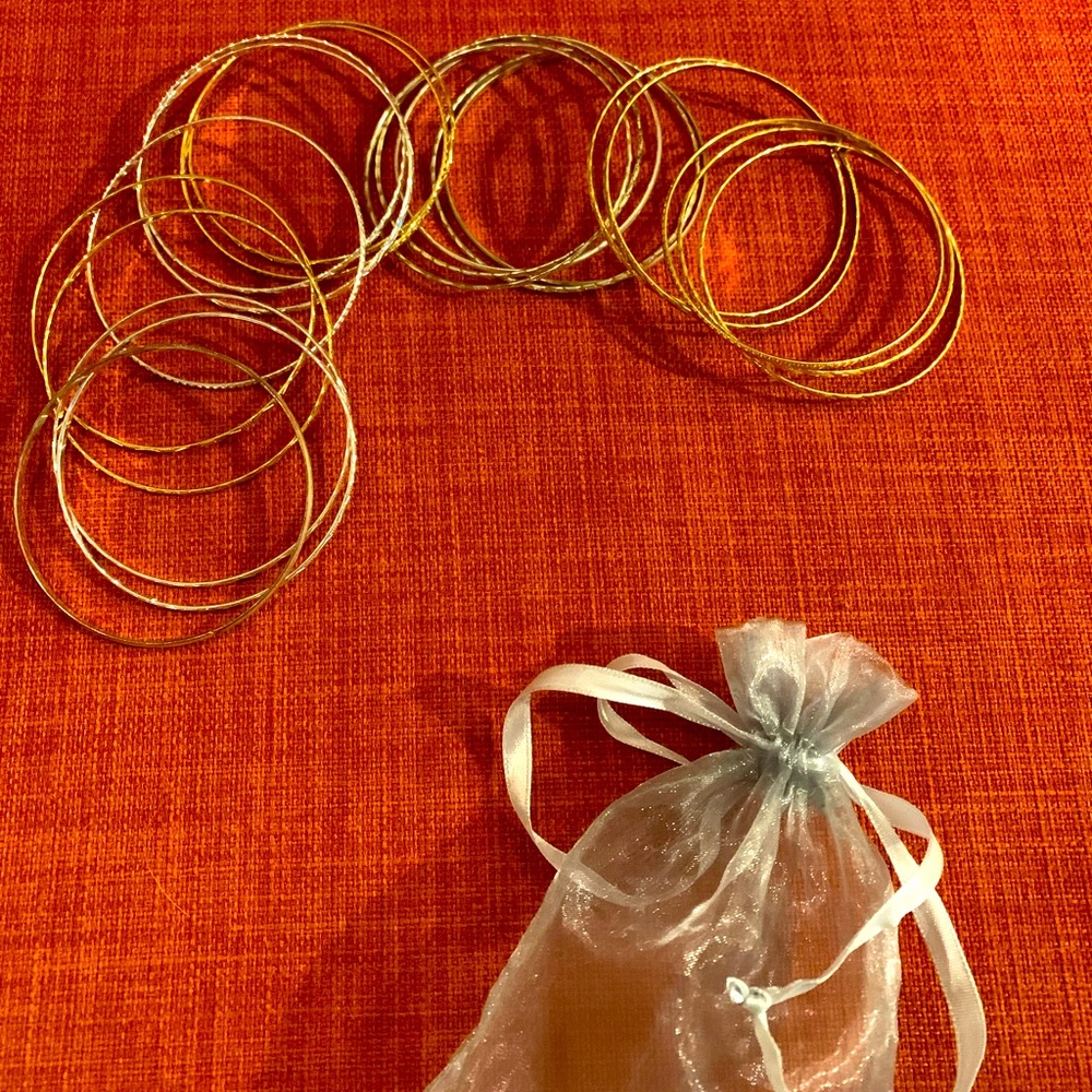 Bangle bracelet set